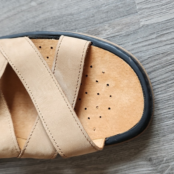 Romika beige nubuck suede slide sandals, size 41 - Picture 6 of 10